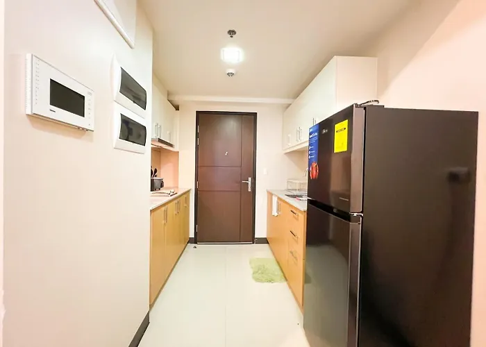 Apartment Upscale Bgc Near Mitsukoshi #upt130g *