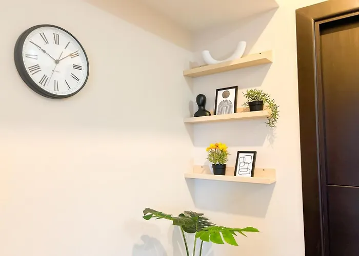Upscale Bgc Near Mitsukoshi #upt130g Apartment Manila