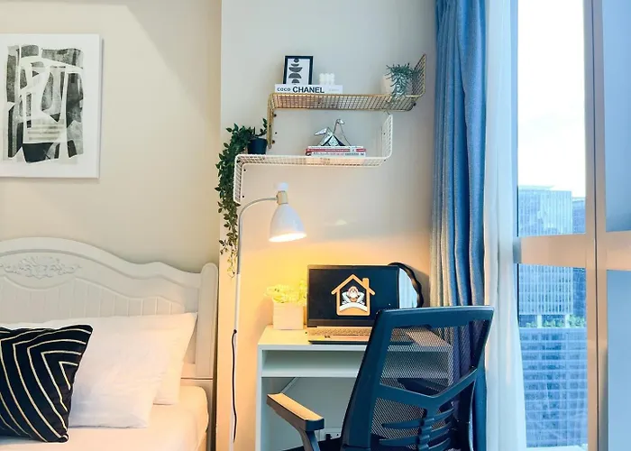 Apartment Upscale Bgc Near Mitsukoshi #upt130g