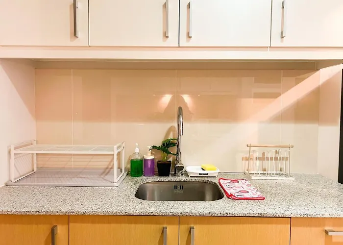 Upscale Bgc Near Mitsukoshi #upt130g Apartment Manila